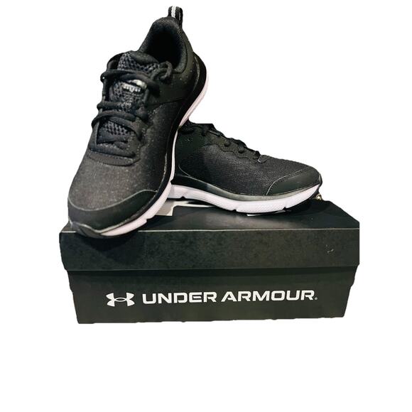 Under Armour Charged Assert 10 running shoes Sz 8 NWOT 3026179-001 Black - Picture 3 of 9